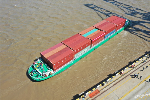 2022-10-11--120TEU--首航-2--压缩.jpg