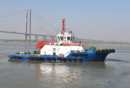 “盐田拖26”出厂-压缩.jpg